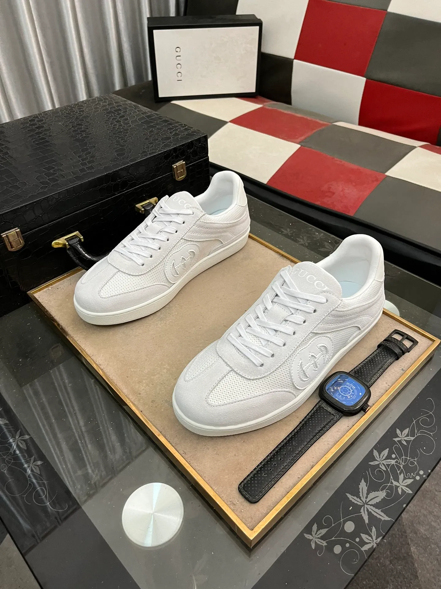 Men's shoes💰380⌚️⌚️[GUCCI] Gucci men's casual shoes are absolutely popular🔥The ultimate matching item for trendy men! The charm of super texture is irresistible, the main recommendation, the flower leather color is bright! The upper is made of high-quality cowhide + brand printed fabric, sheepskin feet, wear-resistant rubber sole, noble and elegant! Extremely comfortable🎁🎁You can be as handsome as you want💪 38-447️⃣colors available